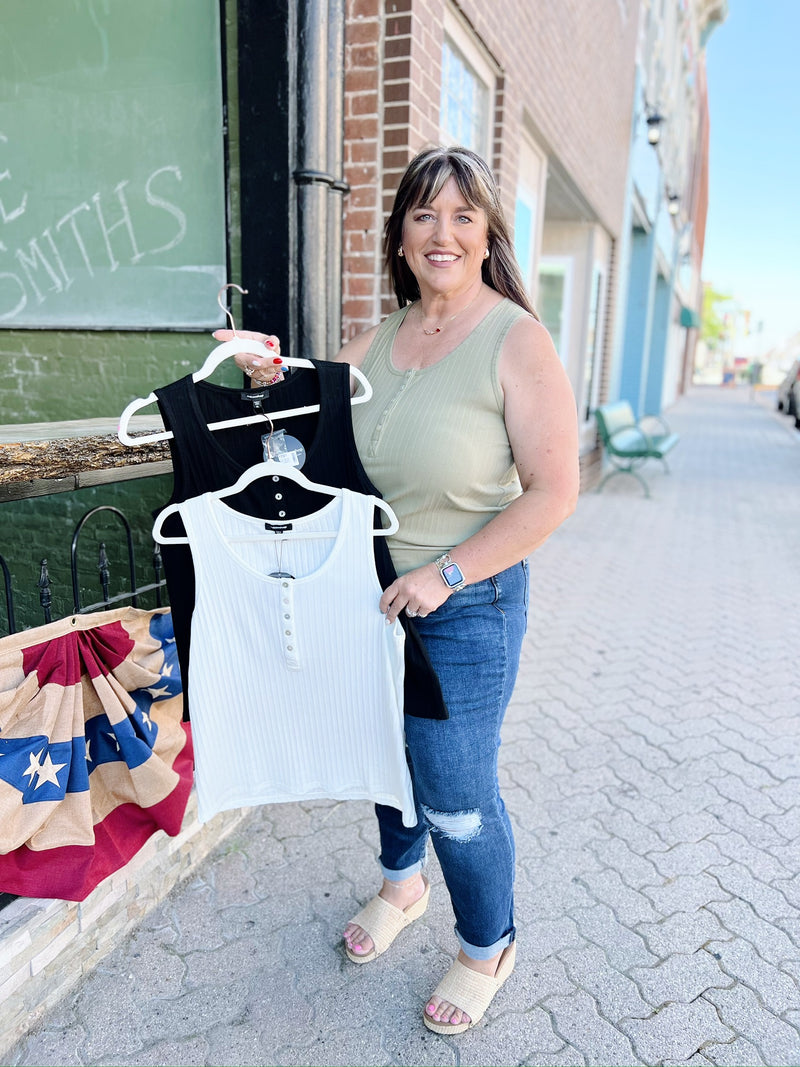 Curvy Round Neck Ribbed Tank