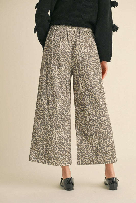 Leopard Print Wide Leg Pants With Front Bow Pockets