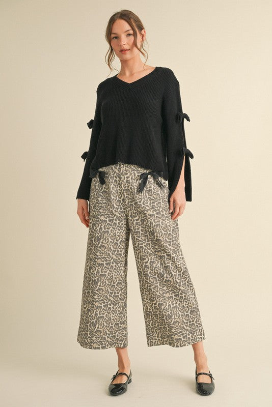 Leopard Print Wide Leg Pants With Front Bow Pockets