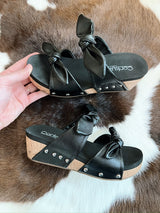 Sittin Pretty Leather Bow Sandals with Heel