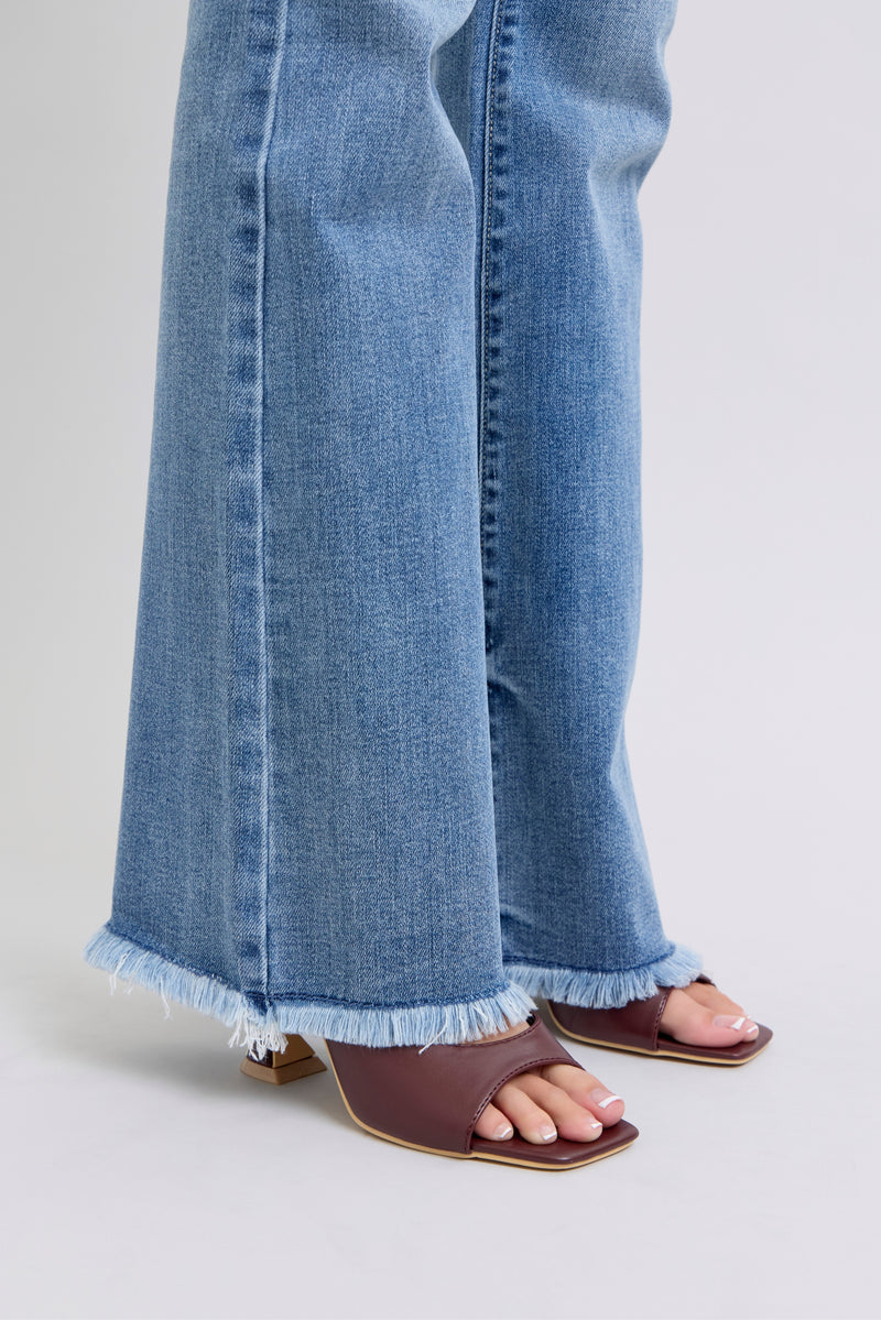 Chayse's High Waist Bootcut With Hem Jeans