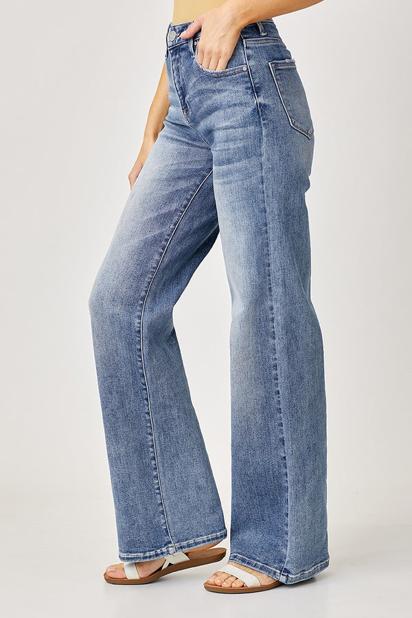 Jami's Mid Rise Wide Leg Jeans