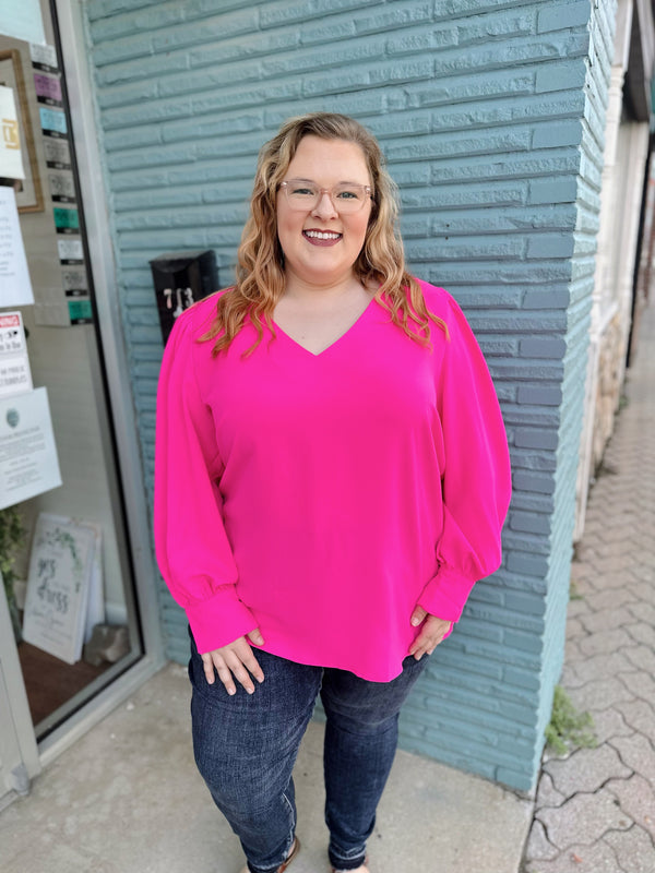 Curvy v-neck balloon sleeve top