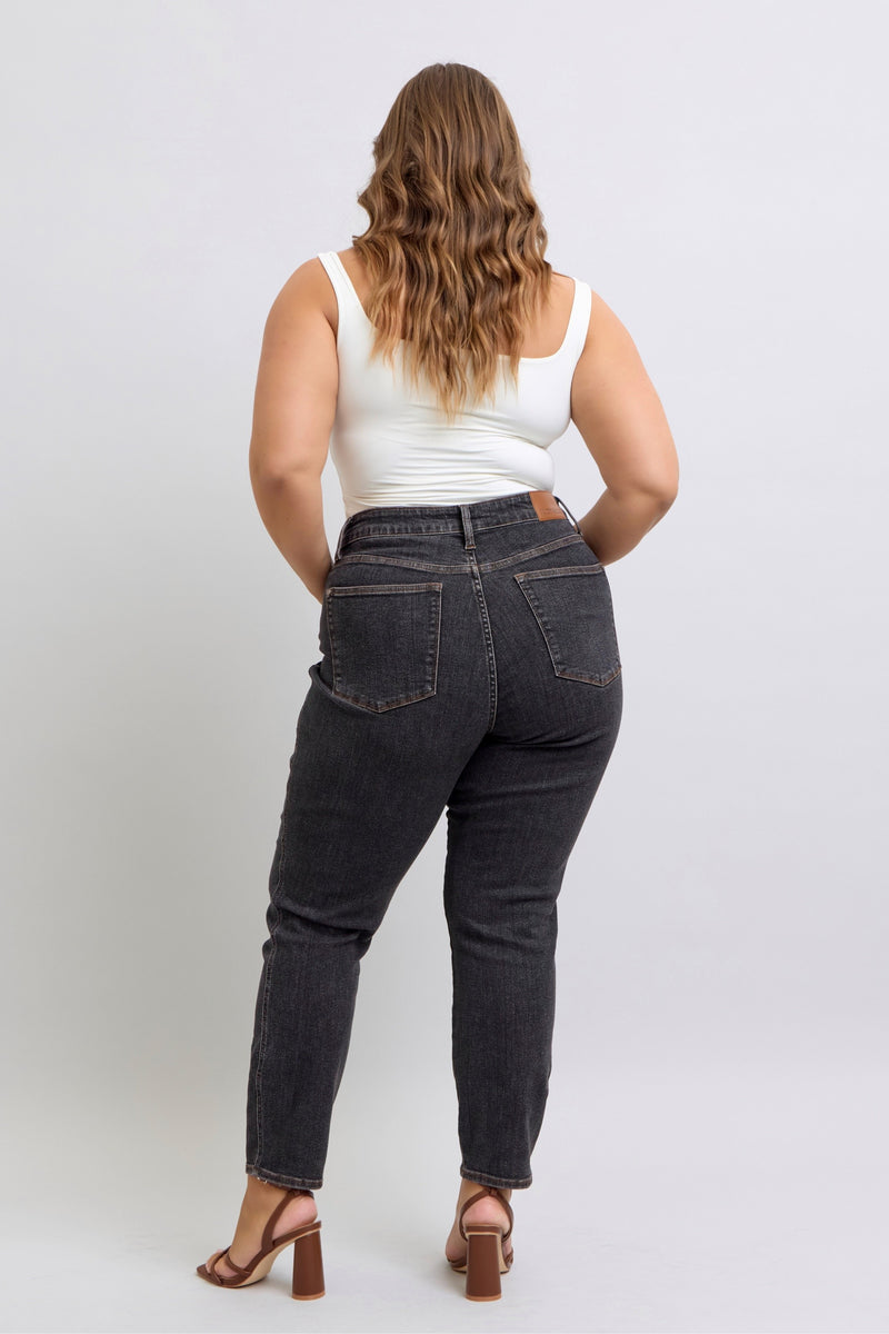 Curvy Arden's Black Mid-Rise Slim Jeans